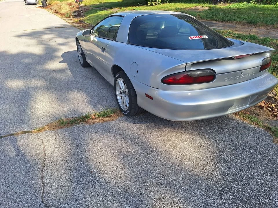 1996 Chevrolet Camaro 4th Gen - Image 6 of 9