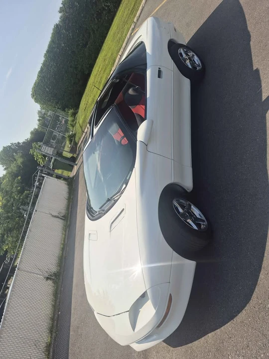 1996 Chevrolet Camaro 4th Gen - Image 5 of 12