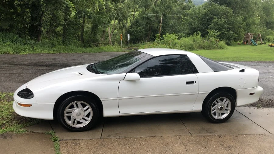 1996 Chevrolet Camaro 4th Gen - Image 2 of 12