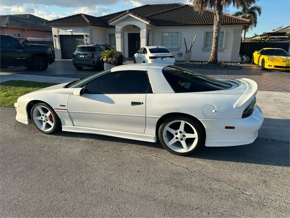 1996 Chevrolet Camaro 4th Gen - Image 3 of 12