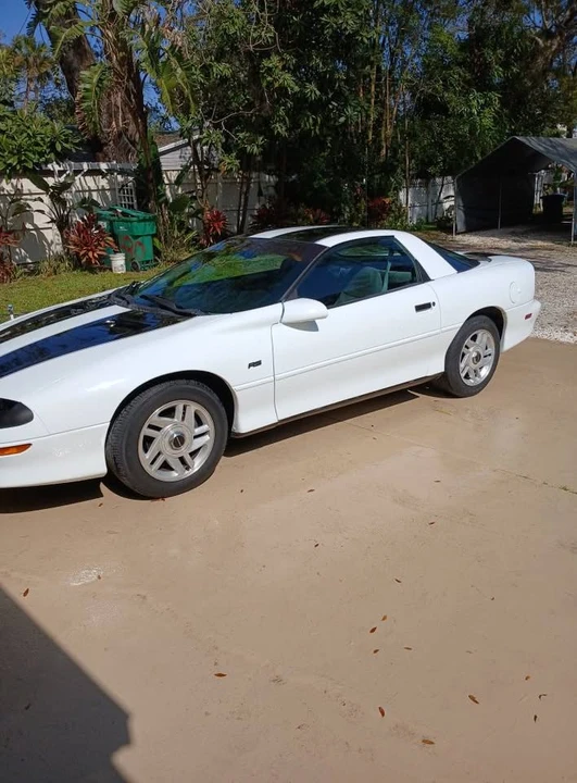 1996 Chevrolet Camaro 4th Gen - Image 3 of 17