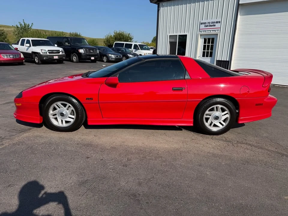 1996 Chevrolet Camaro 4th Gen - Image 2 of 20