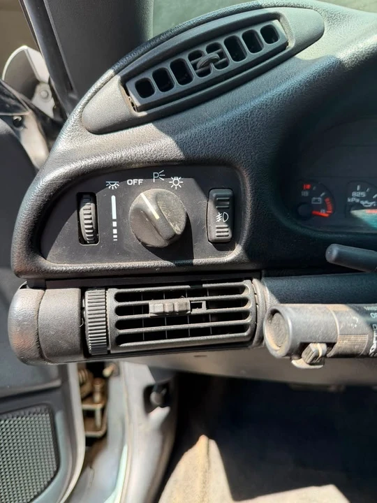 1996 Chevrolet Camaro 4th Gen - Image 14 of 15