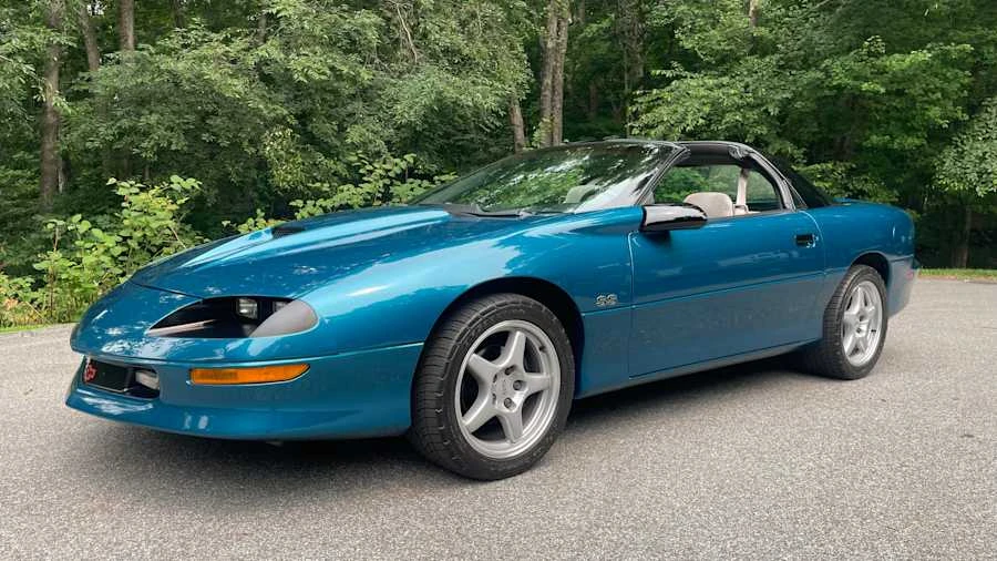 1996 Chevrolet Camaro SS 4th Gen - Image 17 of 31