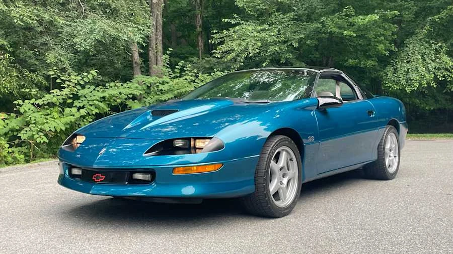 1996 Chevrolet Camaro SS 4th Gen - Image 13 of 31