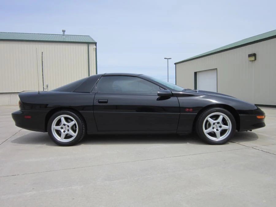 1996 Chevrolet Camaro SS 4th Gen - Image 2 of 9