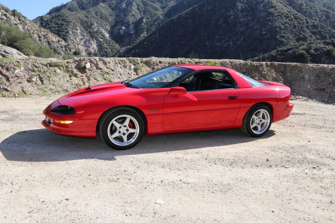 1996 Chevrolet Camaro SS 4th Gen - Image 2 of 23