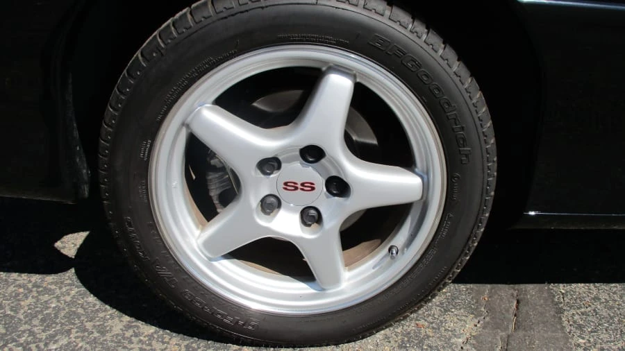 1996 Chevrolet Camaro SS 4th Gen - Image 9 of 11