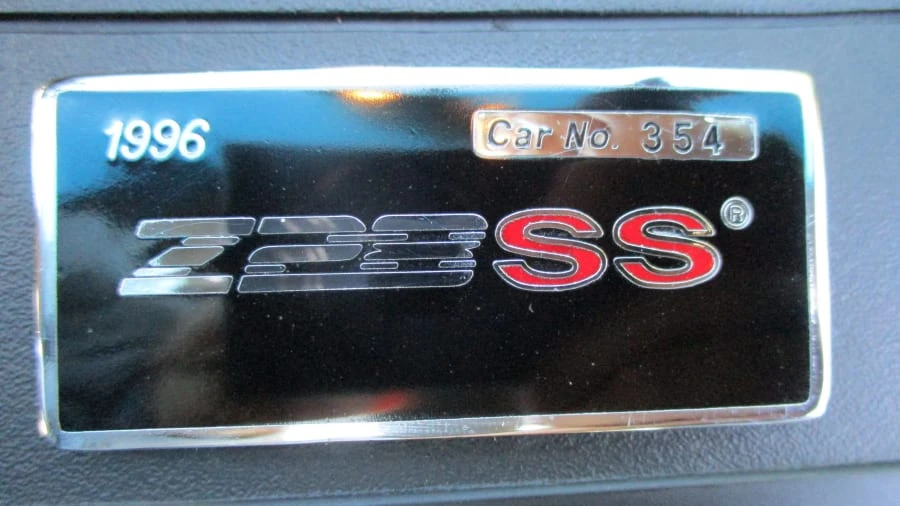 1996 Chevrolet Camaro SS 4th Gen - Image 10 of 11