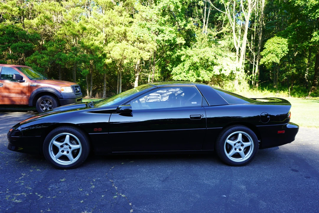 1996 Chevrolet Camaro SS 4th Gen - Image 12 of 31