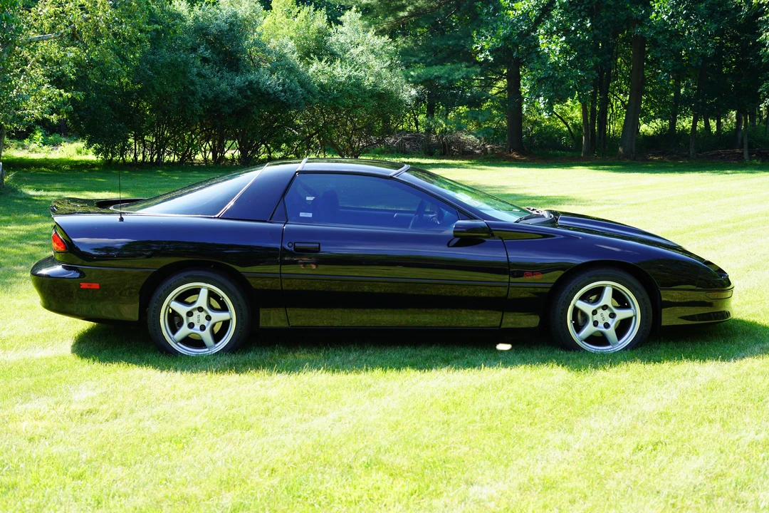 1996 Chevrolet Camaro SS 4th Gen - Image 19 of 31