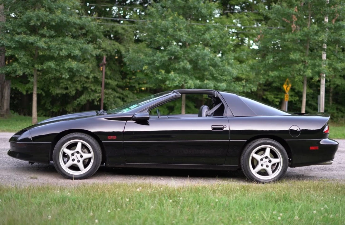 1996 Chevrolet Camaro SS 4th Gen - Image 13 of 31