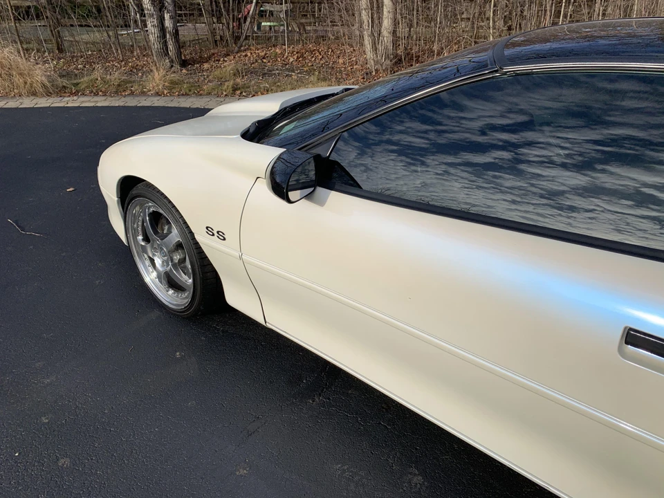 1996 Chevrolet Camaro SS 4th Gen - Image 11 of 31