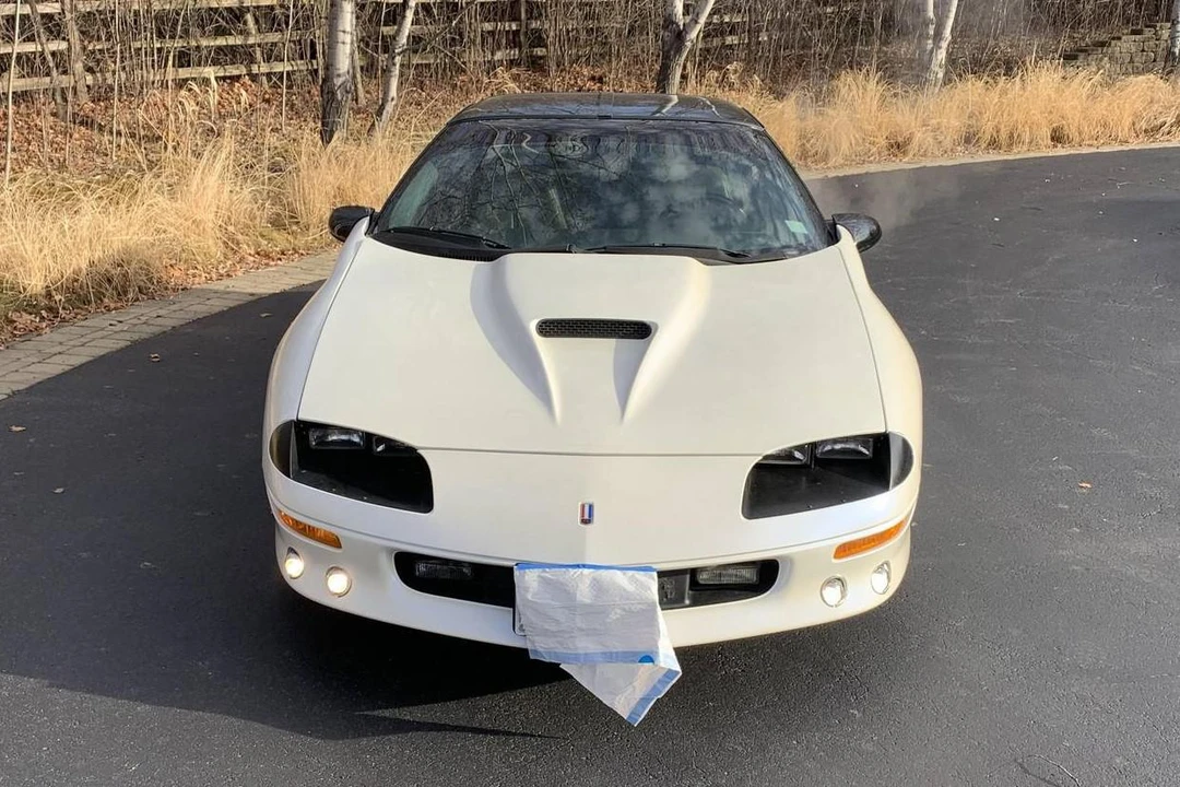 1996 Chevrolet Camaro SS 4th Gen - Image 3 of 31