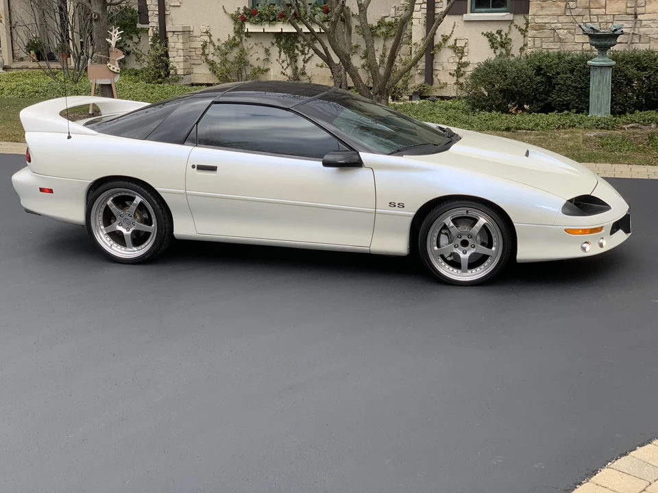 1996 Chevrolet Camaro SS 4th Gen - Image 16 of 31