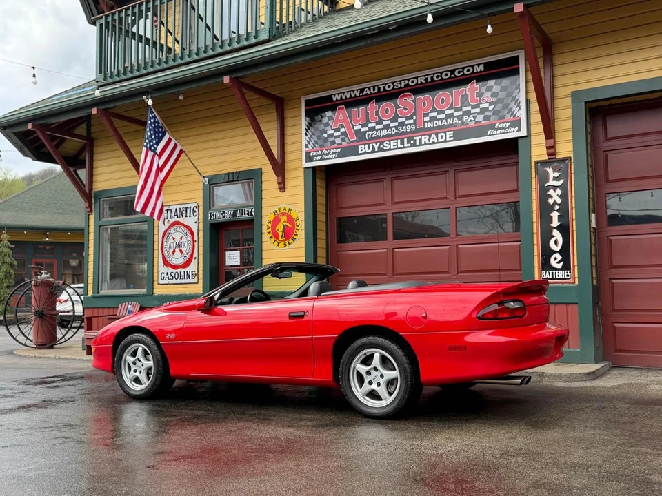 1996 Chevrolet Camaro SS 4th Gen - Image 13 of 31