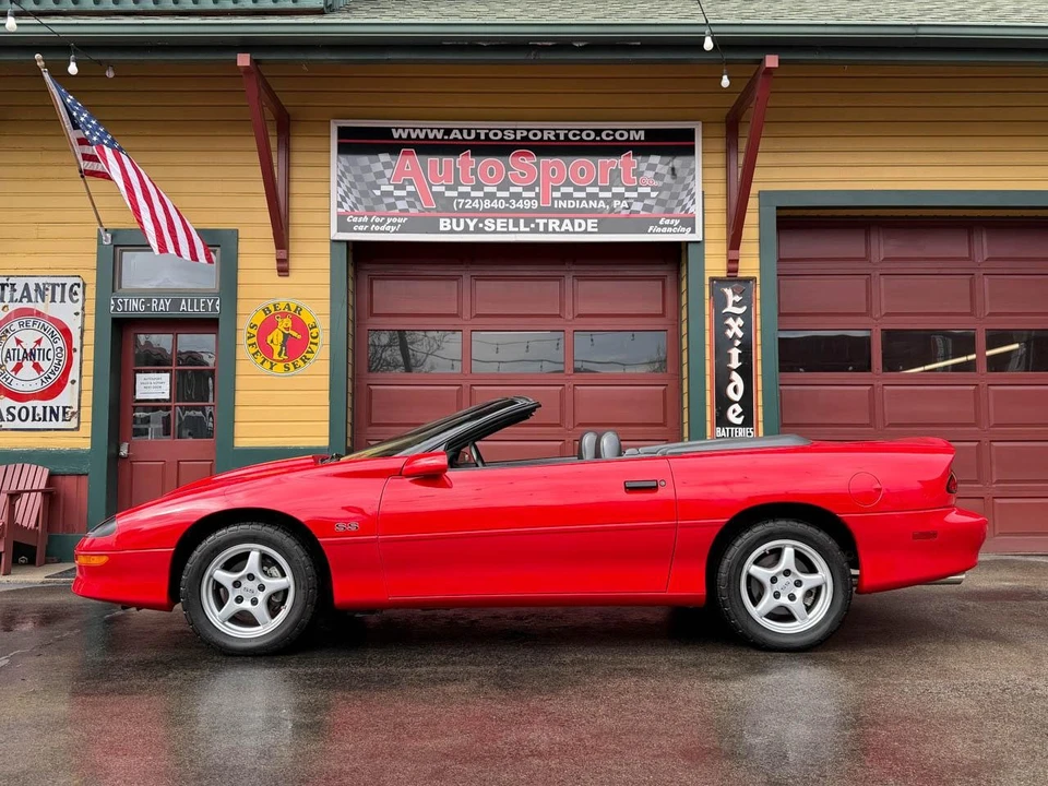 1996 Chevrolet Camaro SS 4th Gen - Image 12 of 31