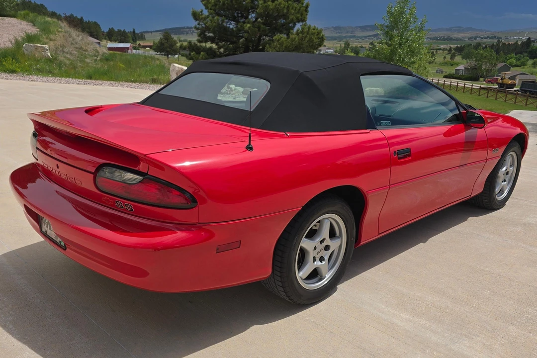 1996 Chevrolet Camaro SS 4th Gen - Image 4 of 31