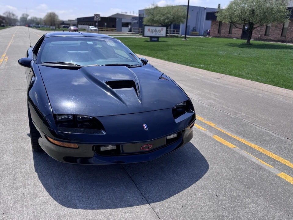 1996 Chevrolet Camaro SS 4th Gen - Image 4 of 31