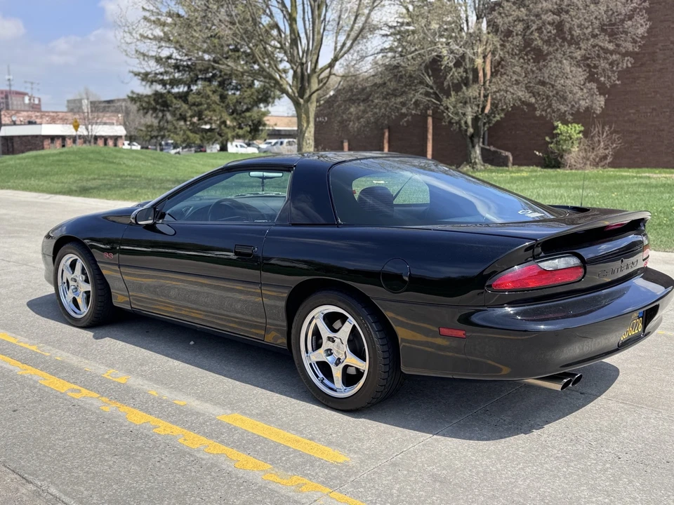 1996 Chevrolet Camaro SS 4th Gen - Image 9 of 31