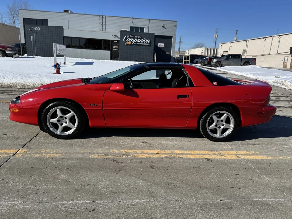 1996 Chevrolet Camaro SS 4th Gen - Image 18 of 21