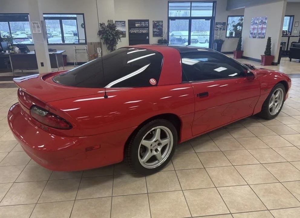 1996 Chevrolet Camaro SS 4th Gen - Image 6 of 21