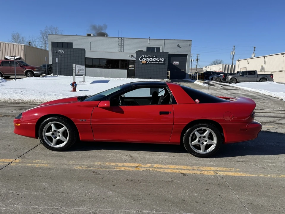 1996 Chevrolet Camaro SS 4th Gen - Image 17 of 21