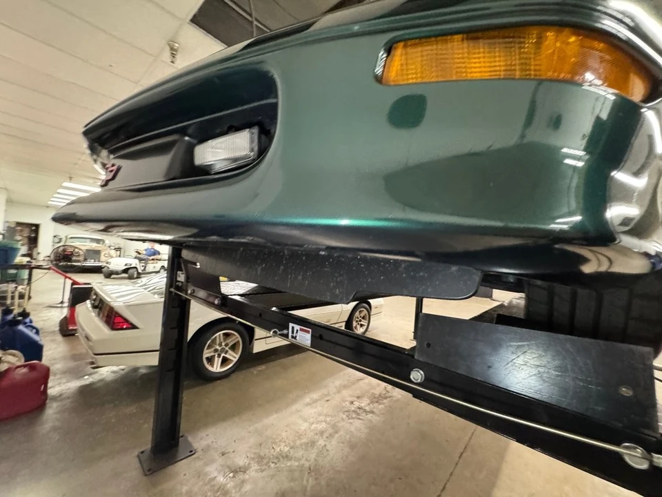 1996 Chevrolet Camaro SS 4th Gen - Image 14 of 29