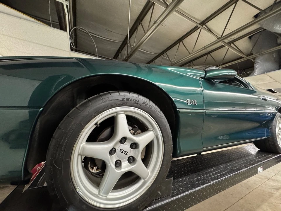 1996 Chevrolet Camaro SS 4th Gen - Image 8 of 29