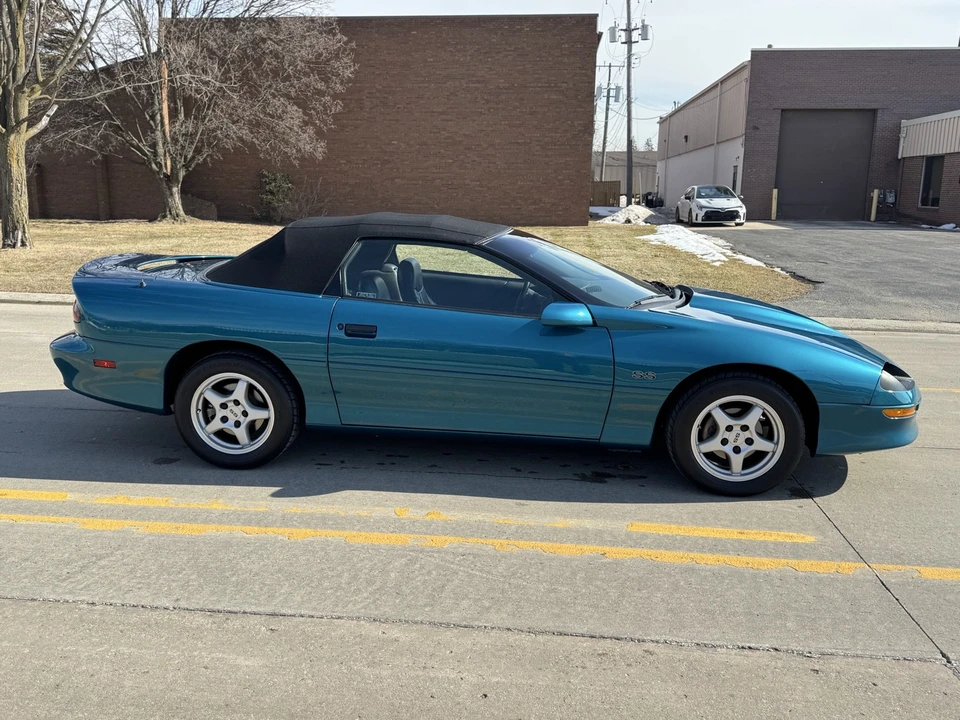 1996 Chevrolet Camaro SS 4th Gen - Image 10 of 31