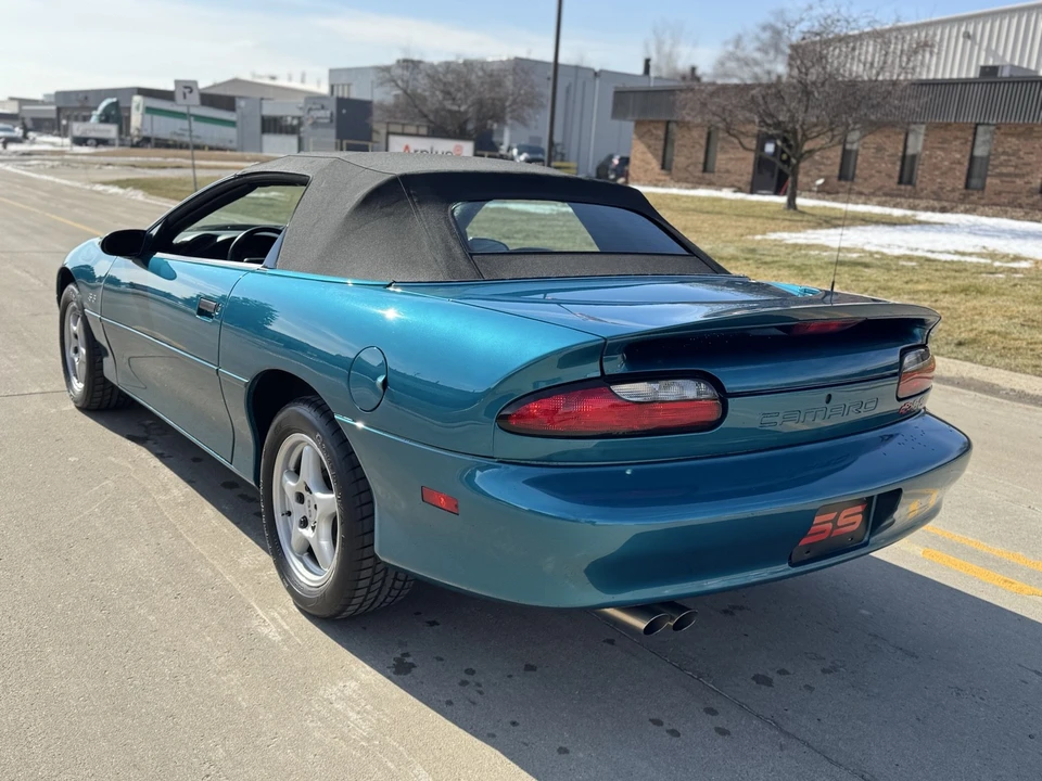 1996 Chevrolet Camaro SS 4th Gen - Image 11 of 31