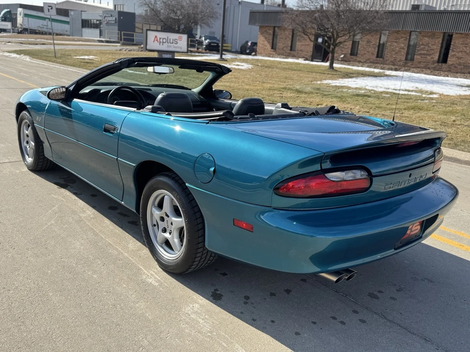 1996 Chevrolet Camaro SS 4th Gen - Image 7 of 31