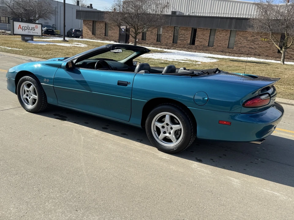 1996 Chevrolet Camaro SS 4th Gen - Image 8 of 31