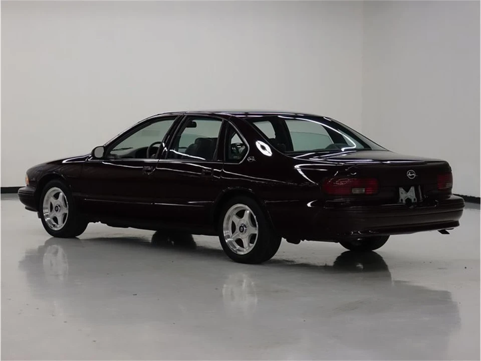 1996 Chevrolet Caprice - Image 7 of 31