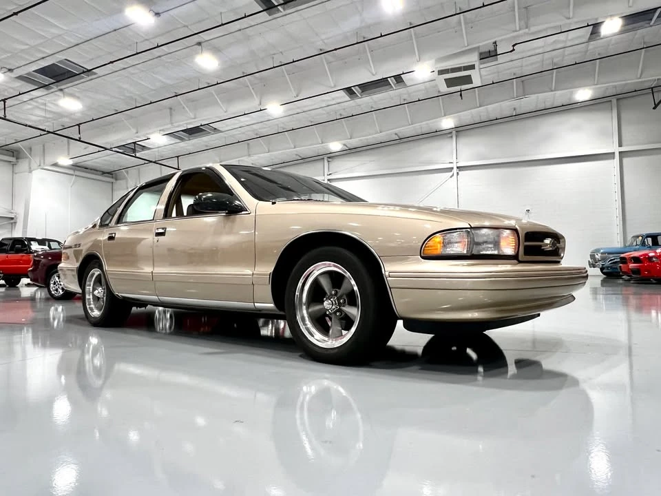 1996 Chevrolet Caprice - Image 3 of 19