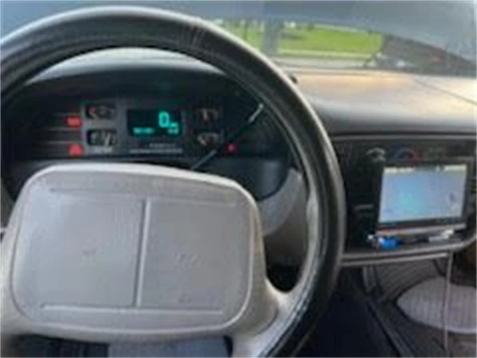 1996 Chevrolet Caprice - Image 2 of 20