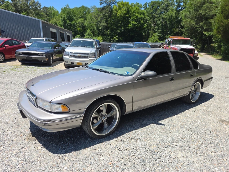 1996 Chevrolet Caprice - Image 21 of 23