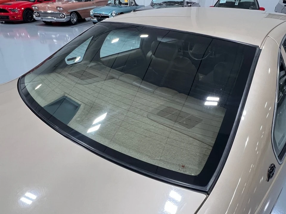 1996 Chevrolet Caprice - Image 25 of 31