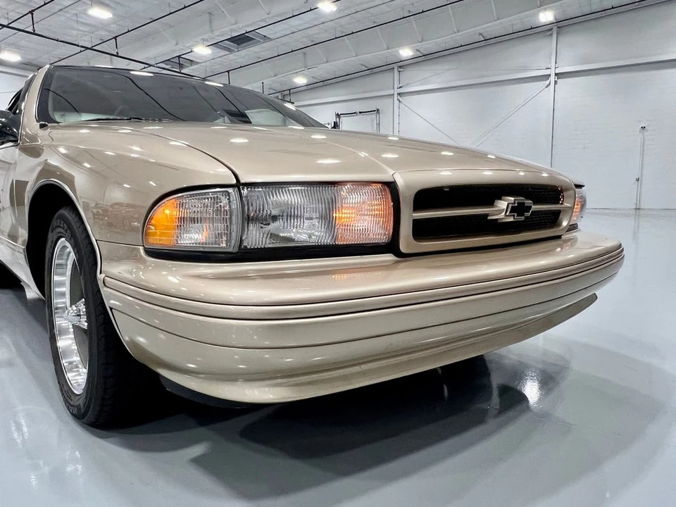 1996 Chevrolet Caprice - Image 11 of 31