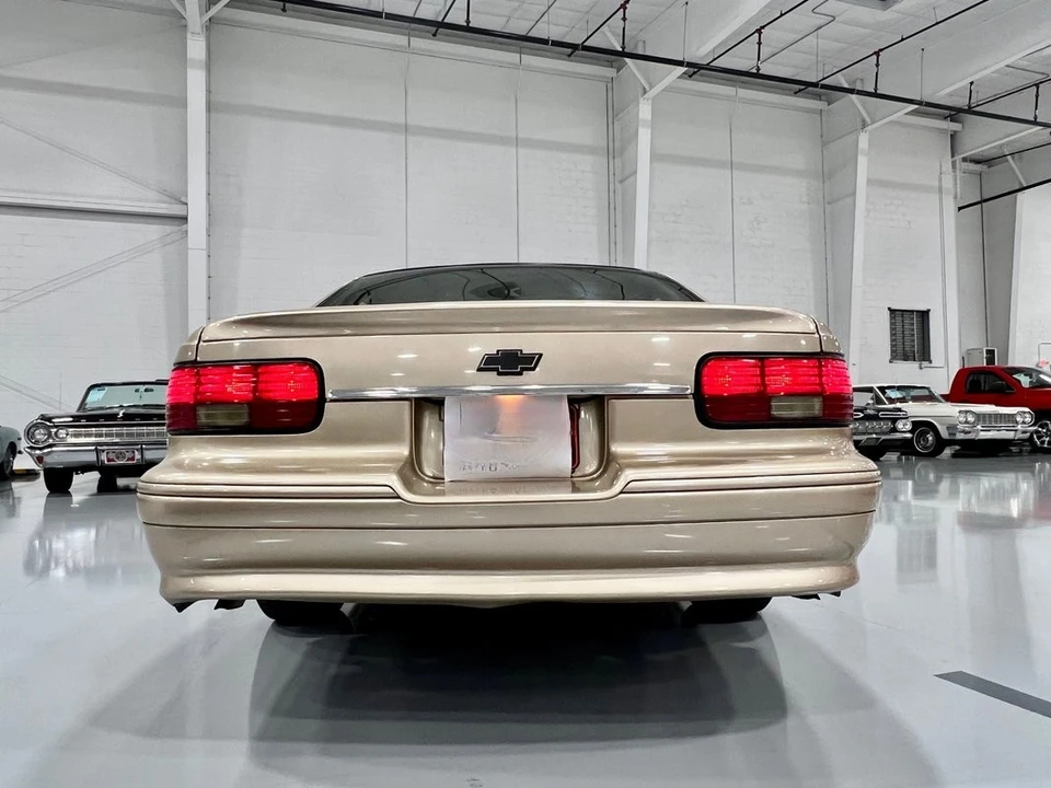 1996 Chevrolet Caprice - Image 6 of 31