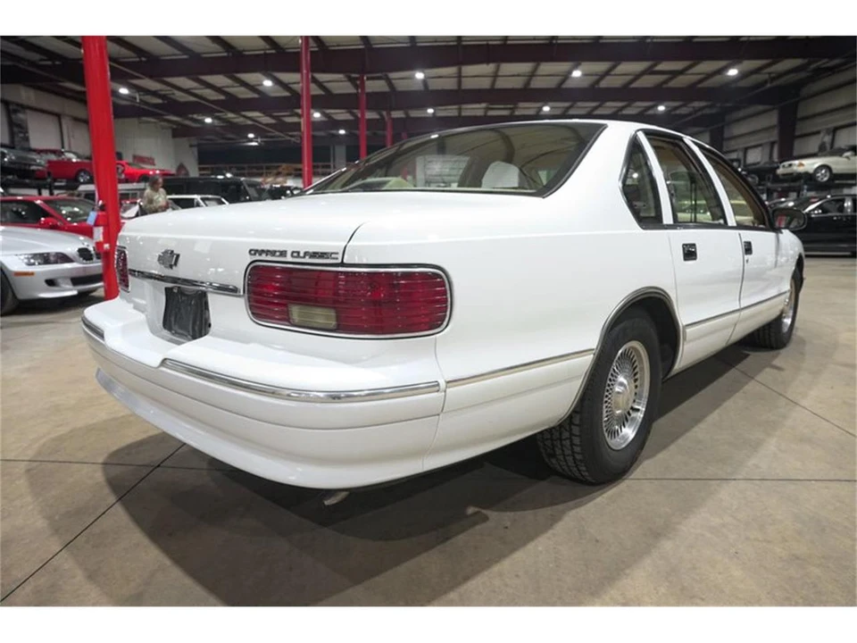 1996 Chevrolet Caprice - Image 8 of 31