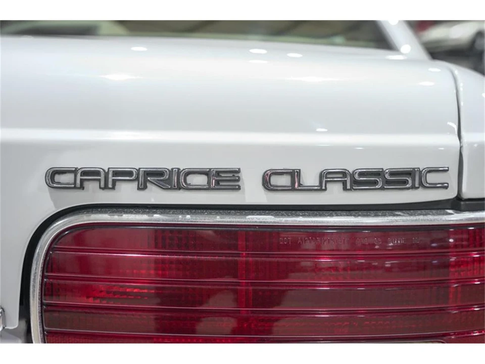 1996 Chevrolet Caprice - Image 24 of 31
