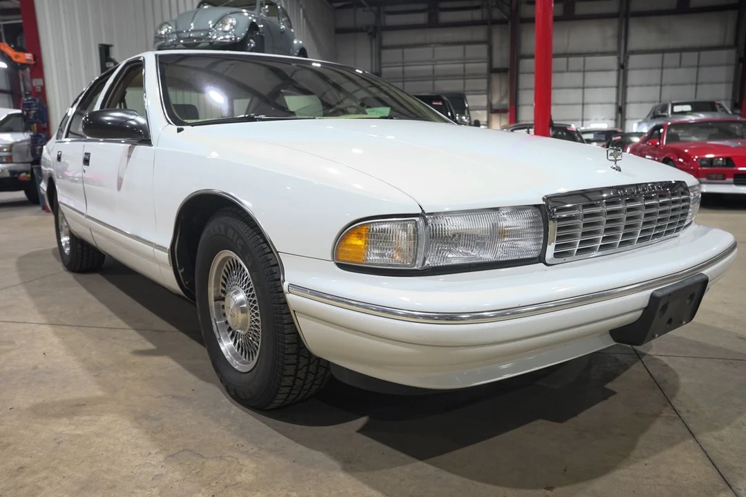 1996 Chevrolet Caprice - Image 12 of 31