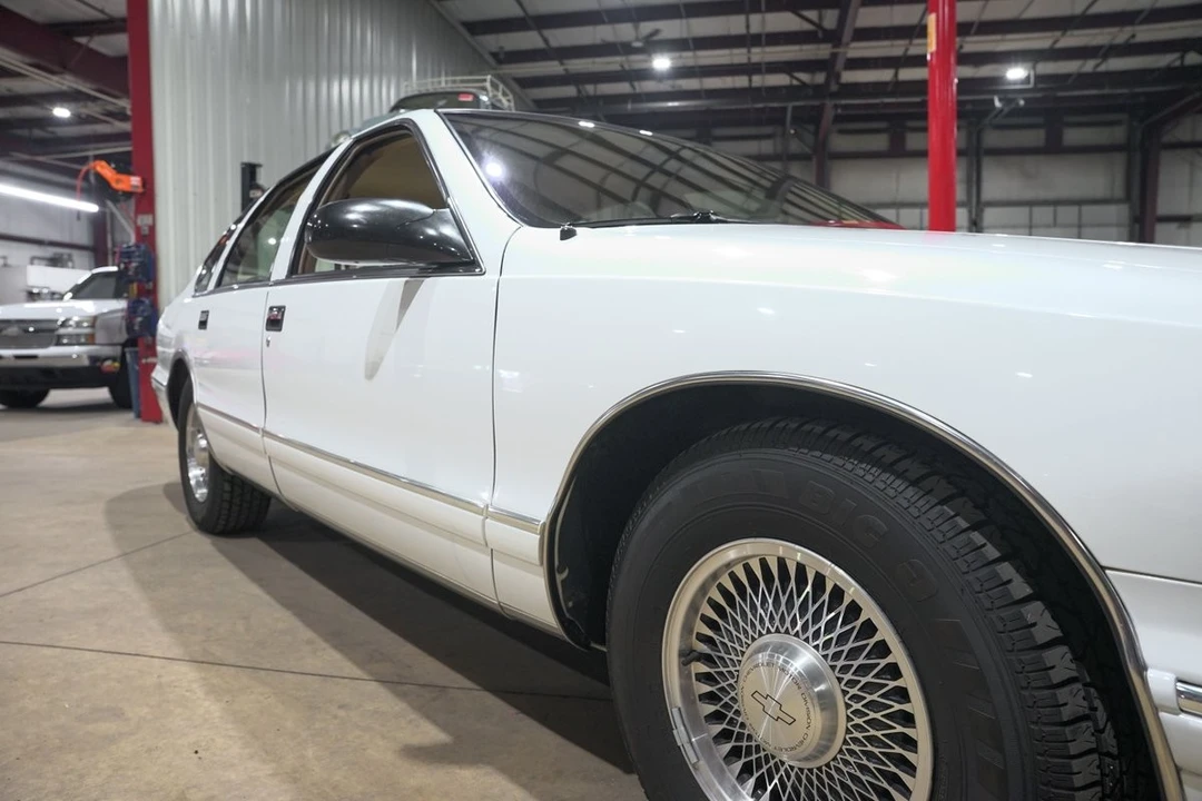 1996 Chevrolet Caprice - Image 30 of 31