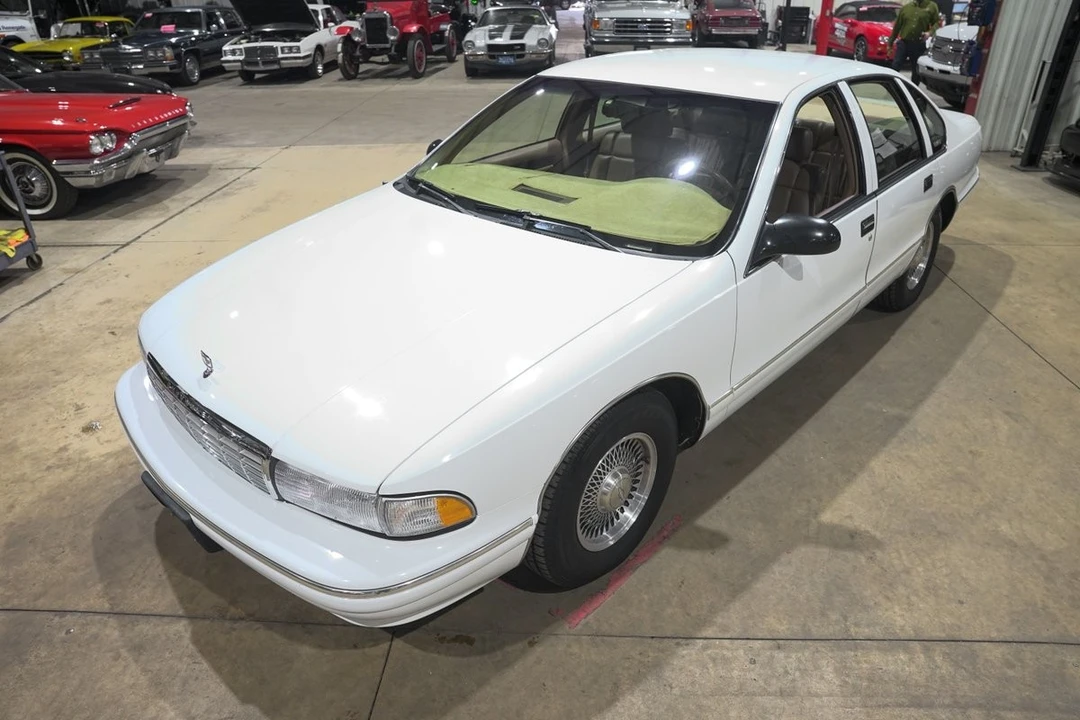 1996 Chevrolet Caprice - Image 15 of 31