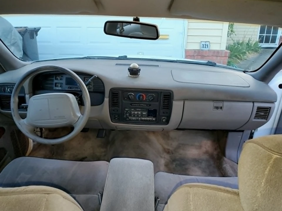 1996 Chevrolet Caprice - Image 7 of 19