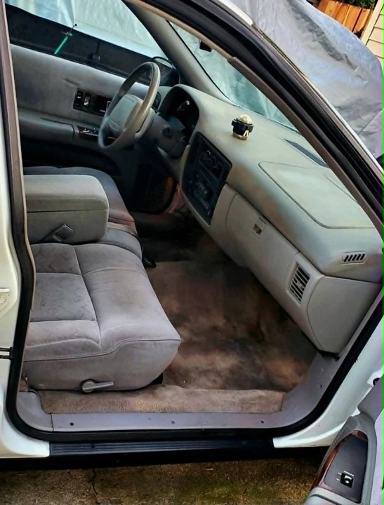1996 Chevrolet Caprice - Image 11 of 19