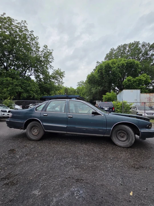 1996 Chevrolet Caprice - Image 7 of 9