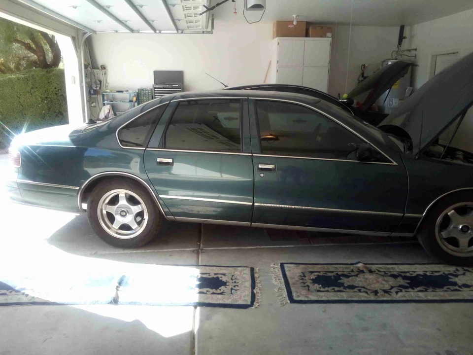 1996 Chevrolet Caprice - Image 3 of 20