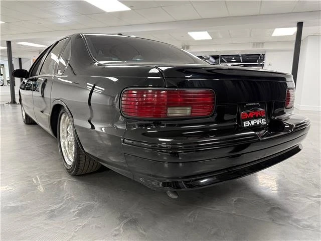 1996 Chevrolet Caprice - Image 3 of 20